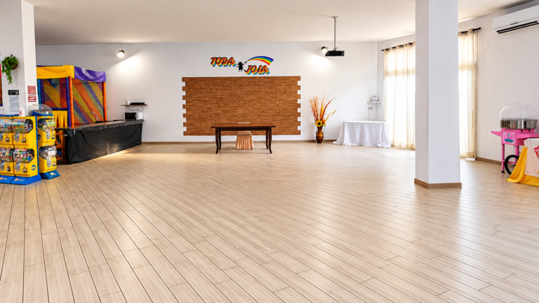 Sala Feste Colorata e Accogliente